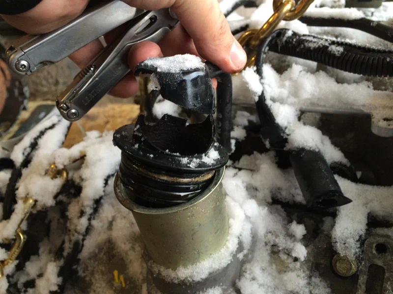 Broken Oil Filler Cap